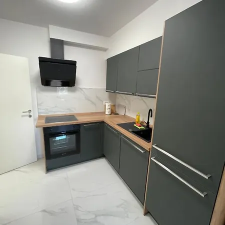 Naomi 2 * سبليت