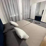 Apartment Naomi 2 *
